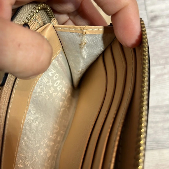 🌻 Kate Spade Wellesley Neda Leather Zip Around Wallet in Porcelain - Picture 9 of 12